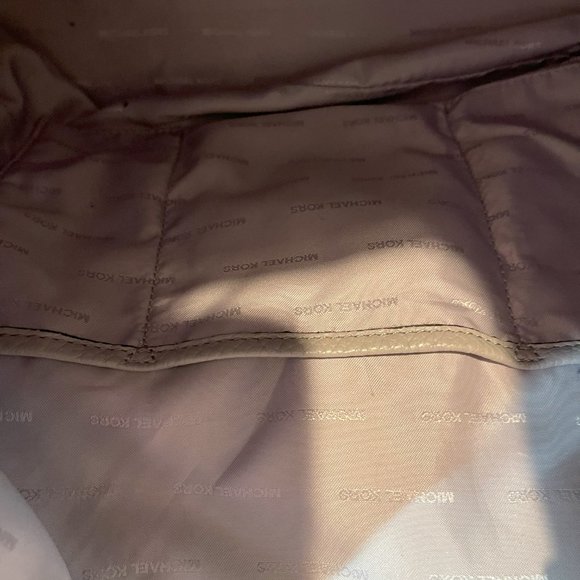 Michael Kors Lupita Should Hobo Bag in Grey - Picture 5 of 7